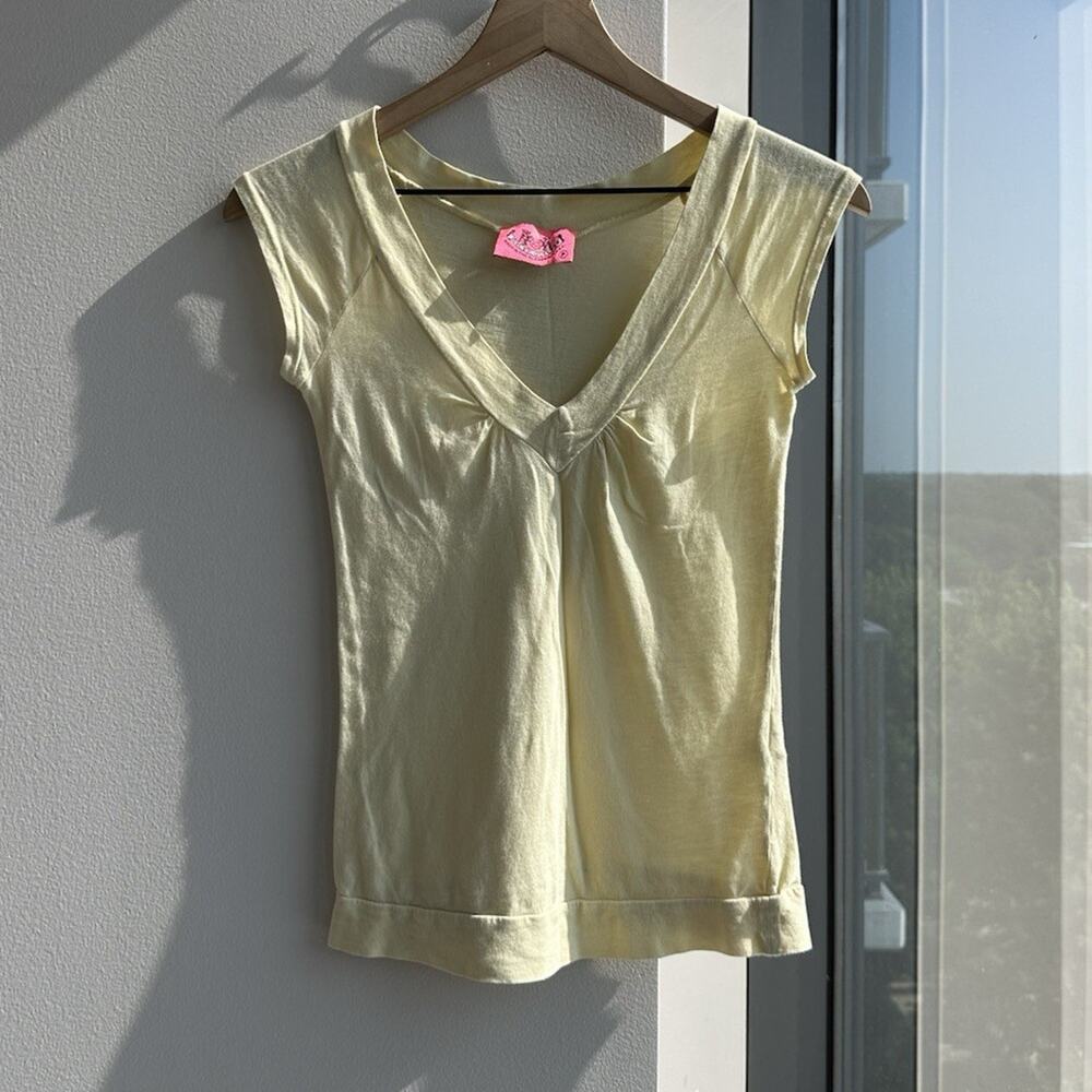 Vintage Y2K style Juicy Couture Yellow 100% Cotton Knit V-Neck Top Women's P